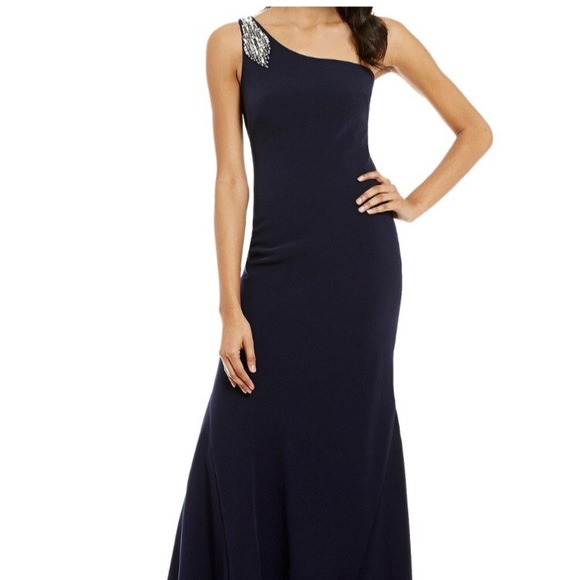 Vince Camuto Dresses & Skirts - PRICE FIRM NWT Vince Camuto Navy One Shoulder Gown